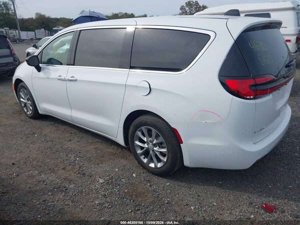 2027 CHRYSLER PACIFICA Limited — I3