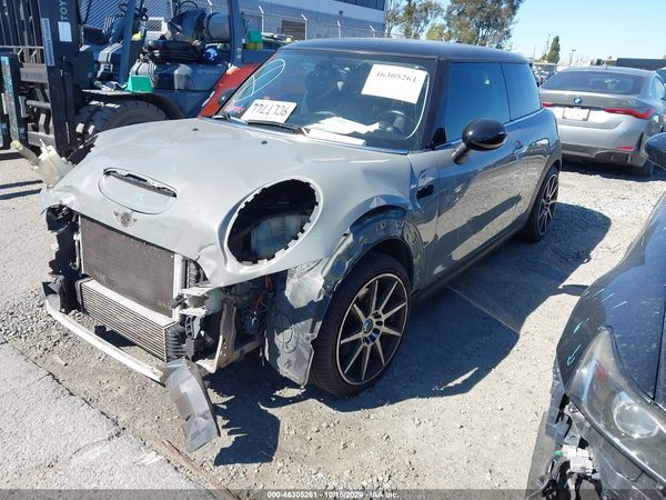 2016 MINI HARDTOP — I2