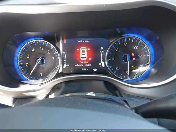 2027 CHRYSLER PACIFICA Select — I7