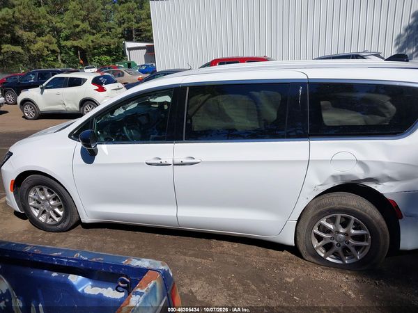 2027 CHRYSLER PACIFICA Select — I117