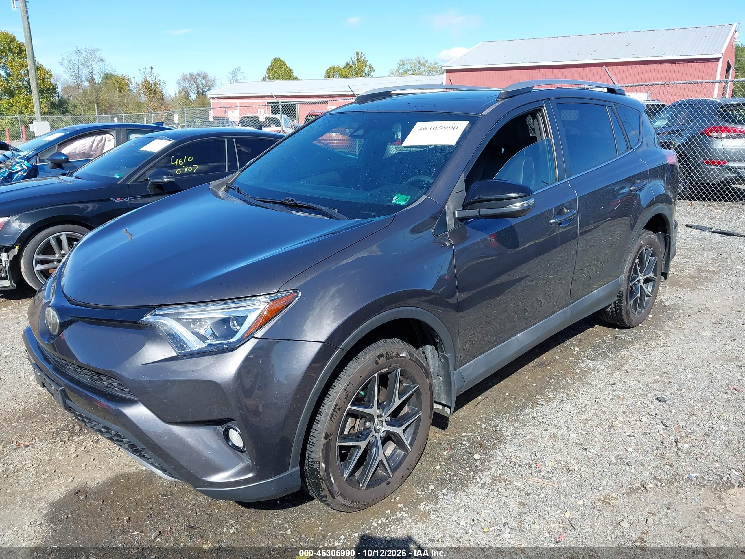 2017 TOYOTA RAV4 SE — I2