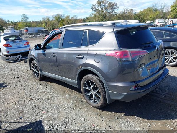 2017 TOYOTA RAV4 SE — I3