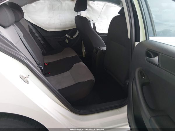 2017 VOLKSWAGEN JETTA 1.4T S — I8