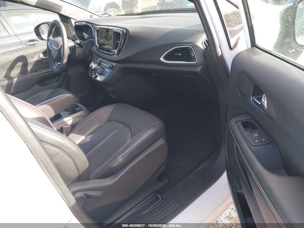 2026 CHRYSLER PACIFICA SELECT — I5