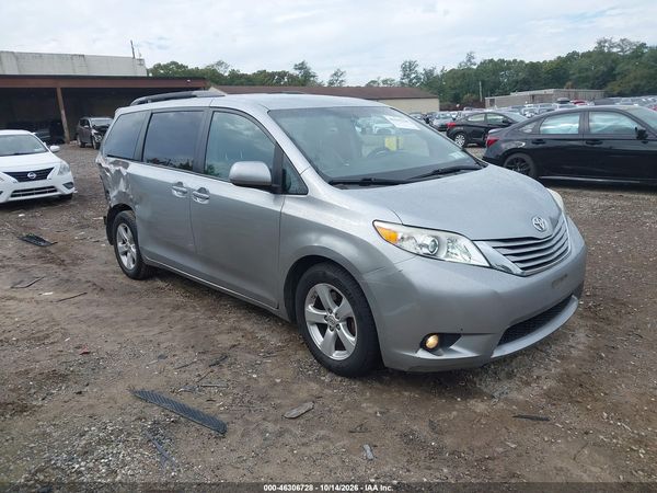 2016 TOYOTA SIENNA LE 8 PASSENGER — I1