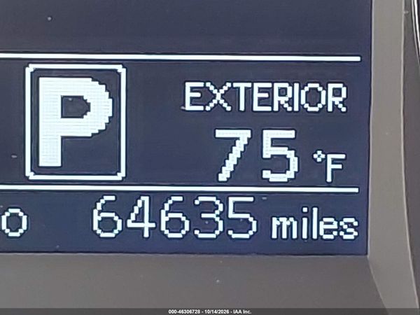 2016 TOYOTA SIENNA LE 8 PASSENGER — I118