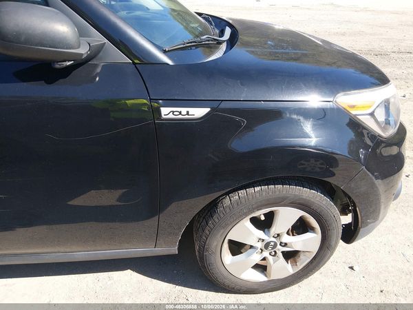 2017 KIA SOUL Base — I155