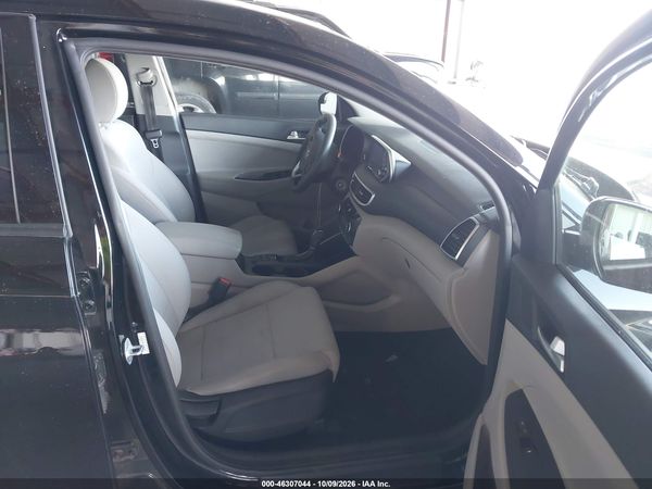 2019 HYUNDAI TUCSON SE — I5