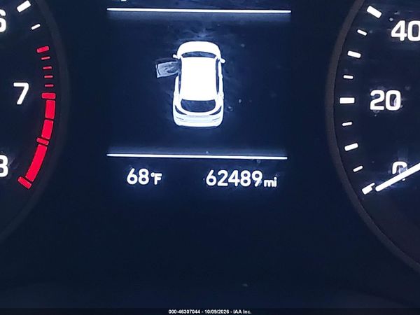 2019 HYUNDAI TUCSON SE — I118