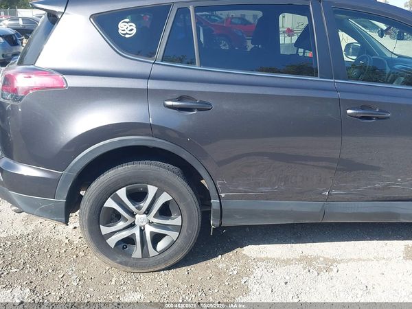 2016 TOYOTA RAV4 LE — I152