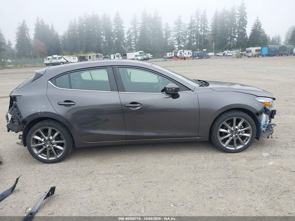 2018 MAZDA MAZDA3 TOURING — I116