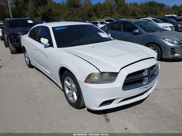2013 DODGE CHARGER SE — I1