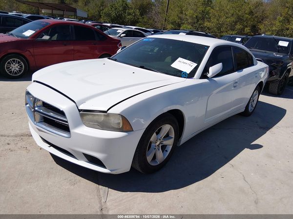 2013 DODGE CHARGER SE — I2