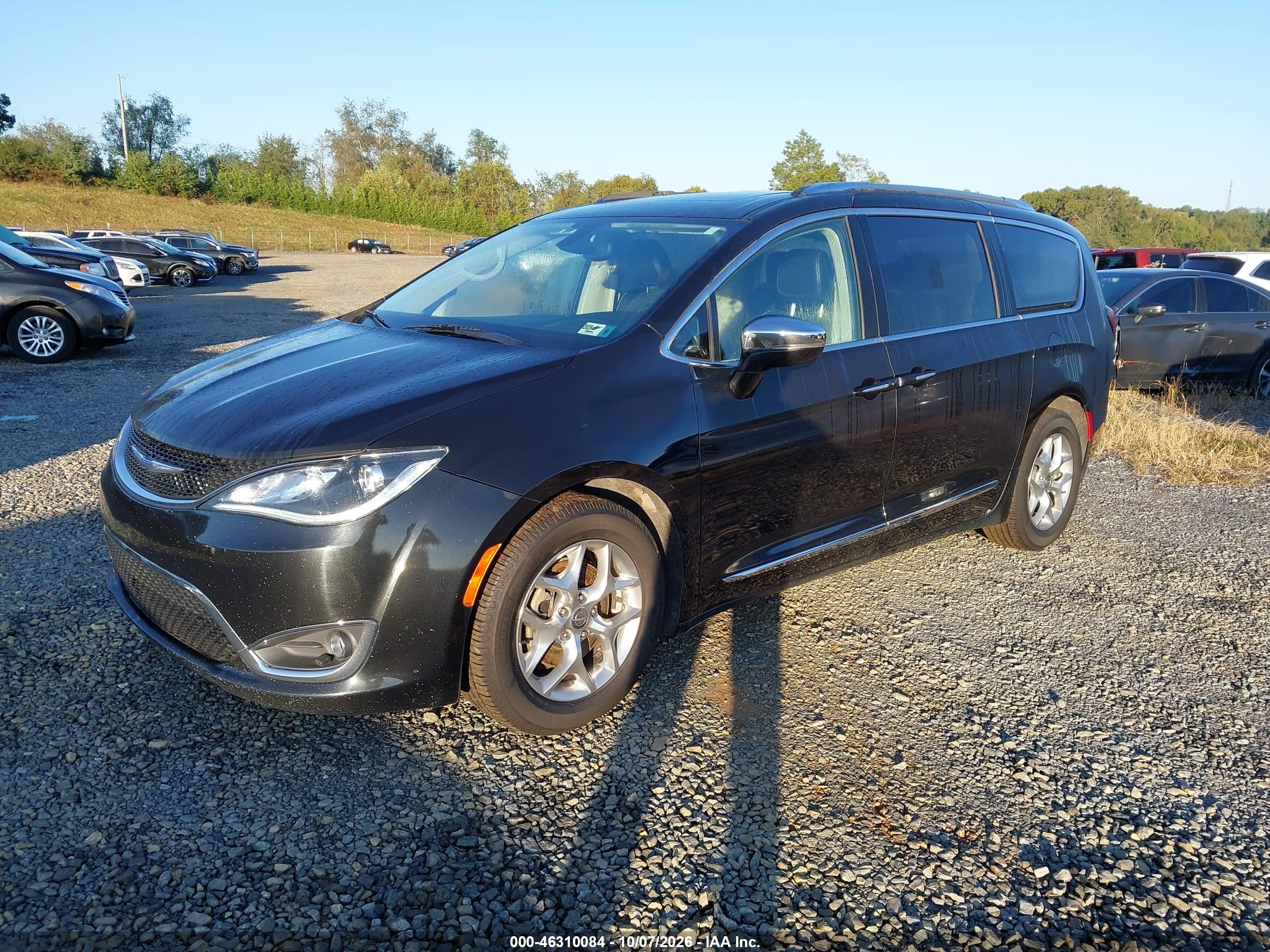 2019 CHRYSLER PACIFICA LIMITED — I2