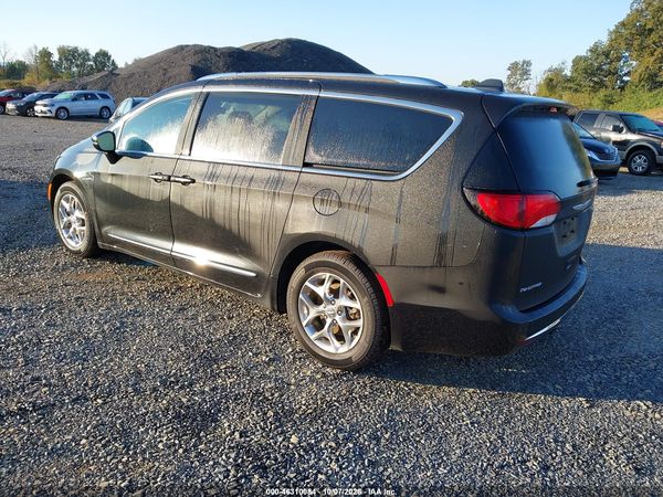 2019 CHRYSLER PACIFICA LIMITED — I3
