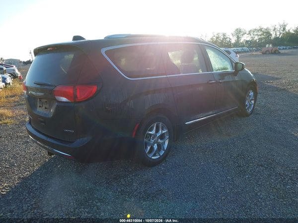 2019 CHRYSLER PACIFICA LIMITED — I4