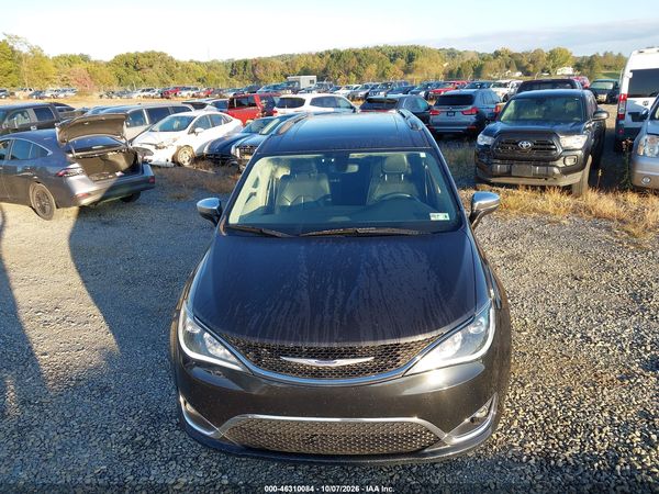 2019 CHRYSLER PACIFICA LIMITED — I6