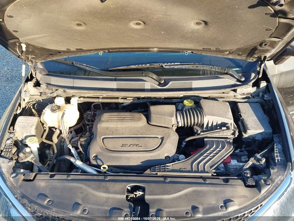 2019 CHRYSLER PACIFICA LIMITED — I10