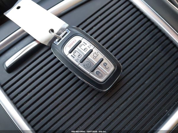 2019 CHRYSLER PACIFICA LIMITED — I11