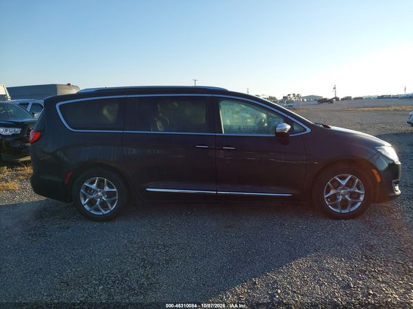 2019 CHRYSLER PACIFICA LIMITED — I153