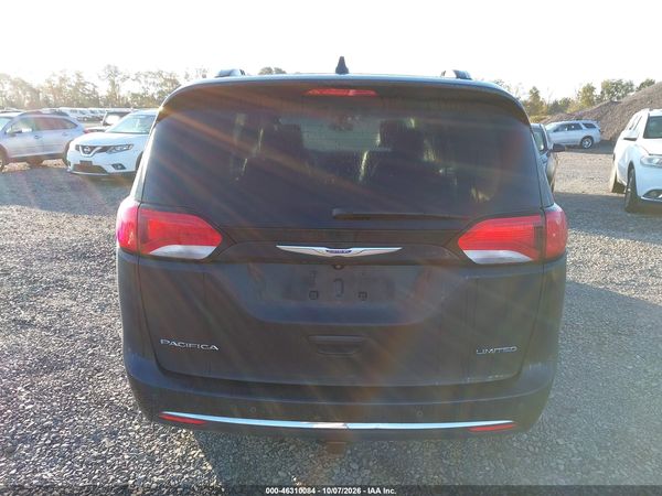 2019 CHRYSLER PACIFICA LIMITED — I154