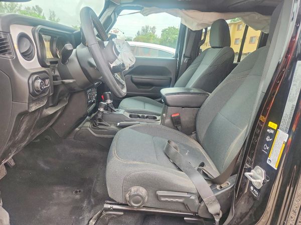 2024 JEEP GLADIATOR Sport