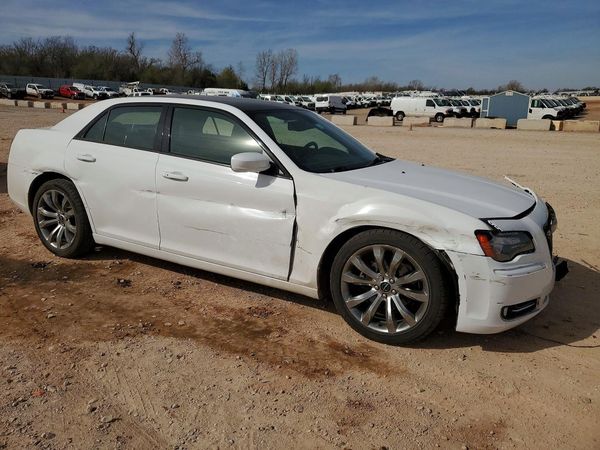 2014 CHRYSLER 300