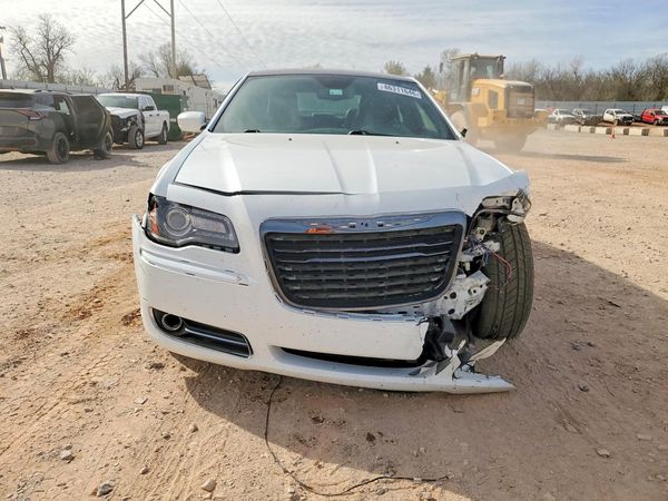 2014 CHRYSLER 300