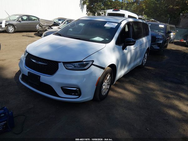 2025 CHRYSLER PACIFICA SELECT — I2