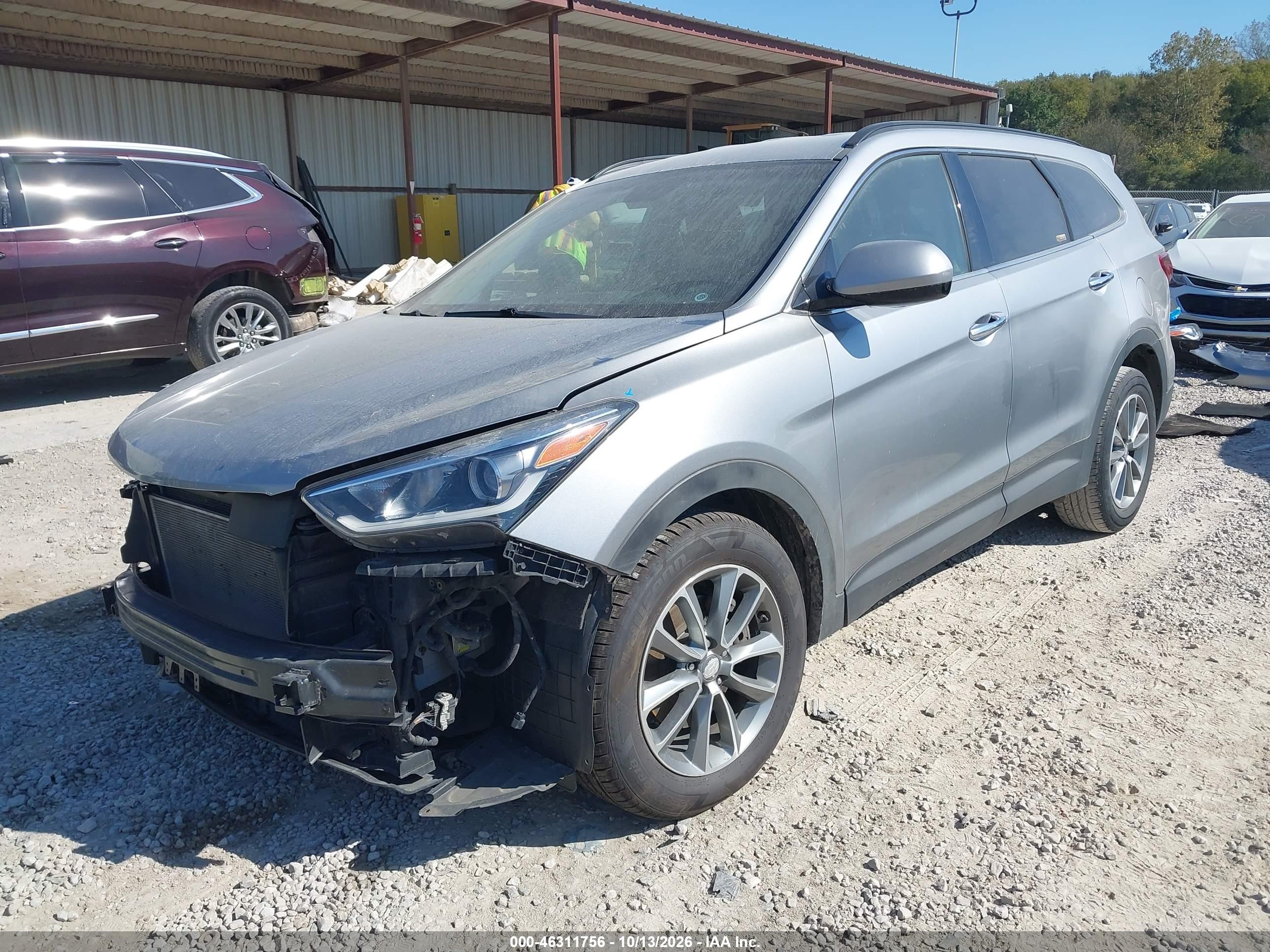 2017 HYUNDAI SANTA FE SE — I2