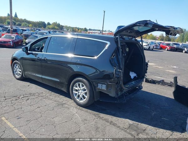 2027 CHRYSLER PACIFICA Select — I3