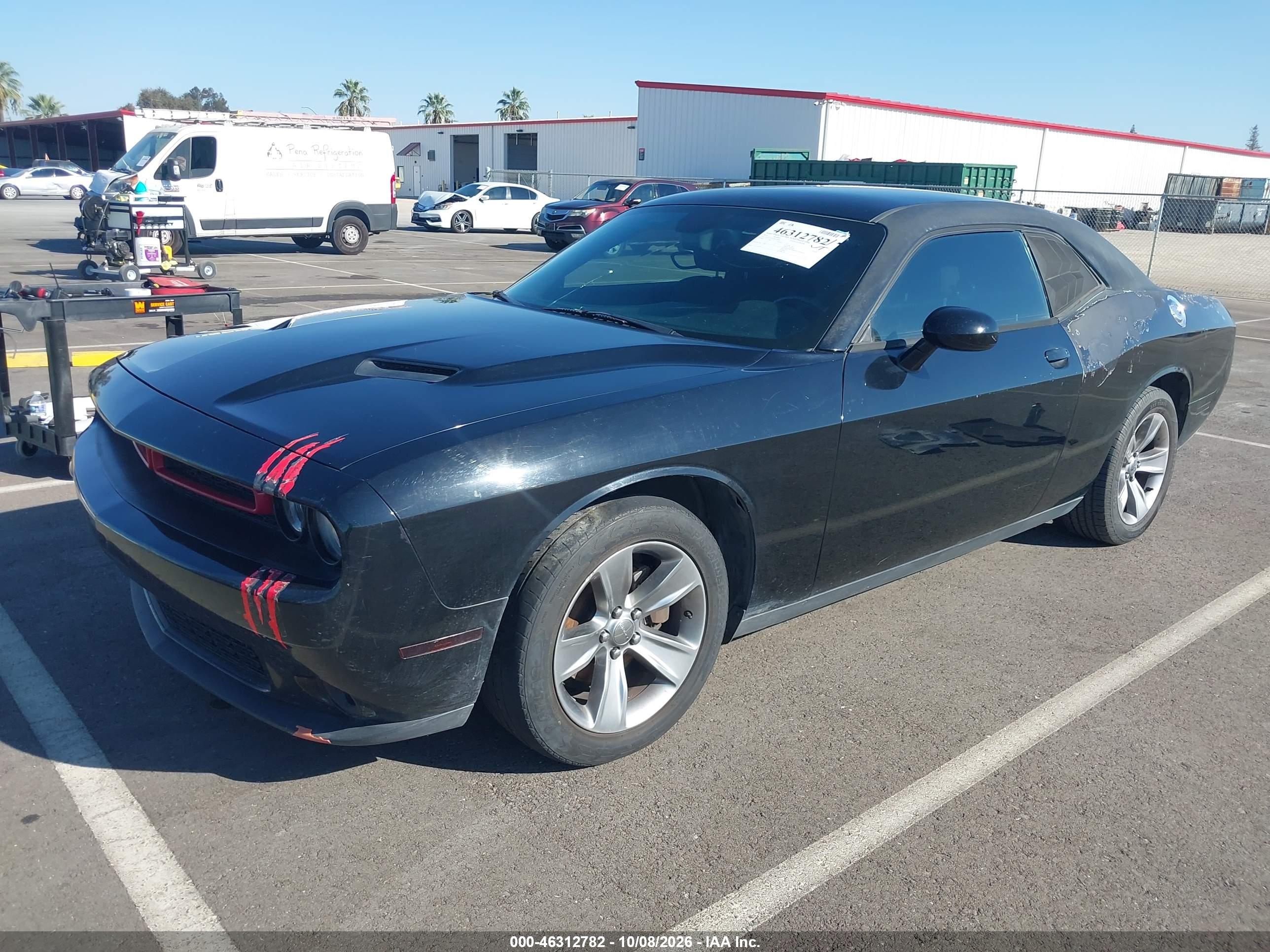 2016 DODGE CHALLENGER SXT — I2