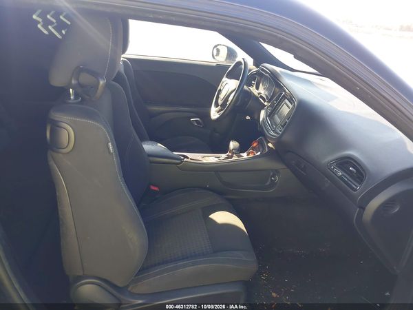 2016 DODGE CHALLENGER SXT — I5