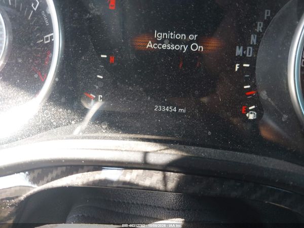 2016 DODGE CHALLENGER SXT — I118