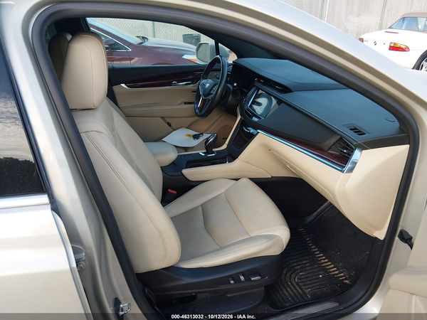 2017 CADILLAC XT5 LUXURY — I5