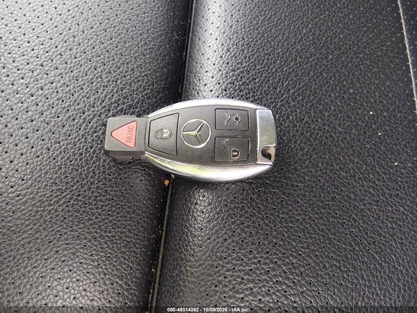 2015 MERCEDES-BENZ C 300 Base — I11