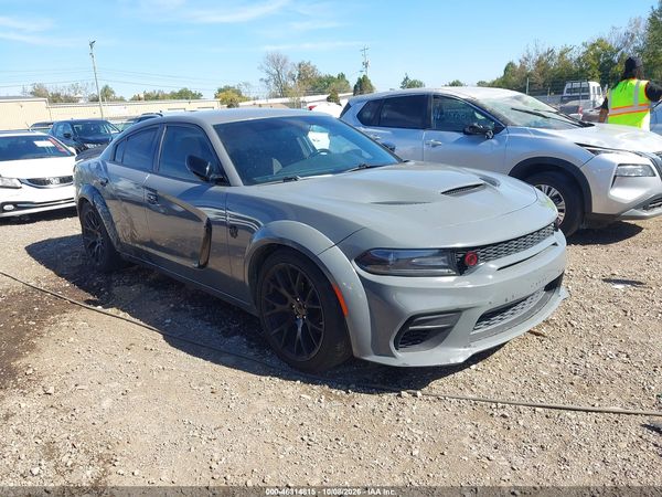 2017 DODGE CHARGER SE RWD — I1