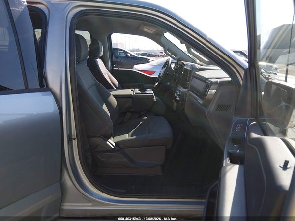 2025 FORD F-150 XLT — I5
