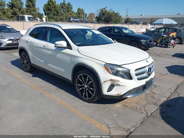 2016 MERCEDES-BENZ GLA 250 GLA250 — I1