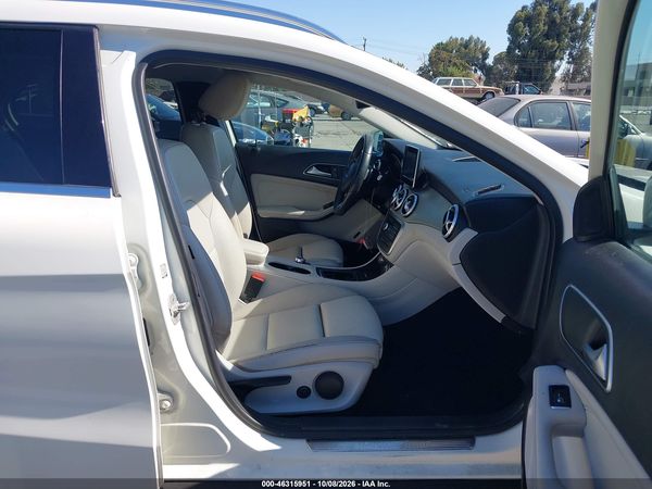 2016 MERCEDES-BENZ GLA 250 GLA250 — I5