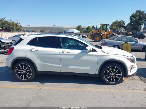 2016 MERCEDES-BENZ GLA 250 GLA250 — I116