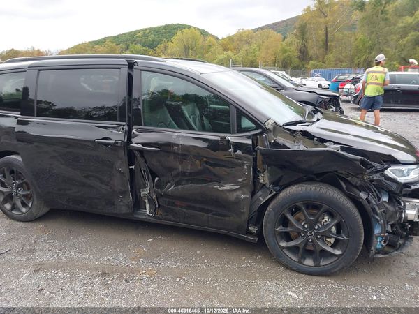2026 CHRYSLER PACIFICA LIMITED — I6