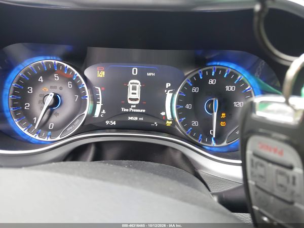 2026 CHRYSLER PACIFICA LIMITED — I7
