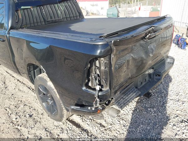 2022 RAM 1500 BIG HORN — I6