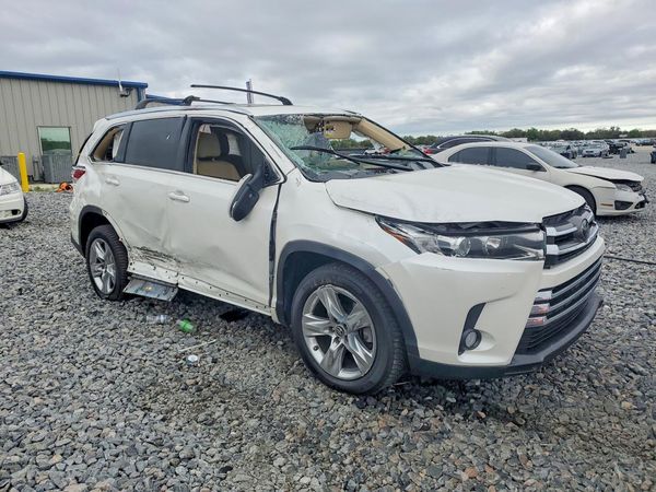 2018 TOYOTA HIGHLANDER