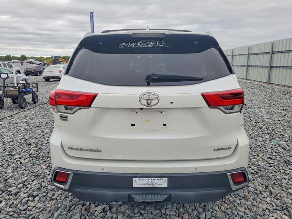 2018 TOYOTA HIGHLANDER