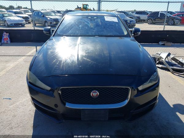 2017 JAGUAR XE 25T — I6