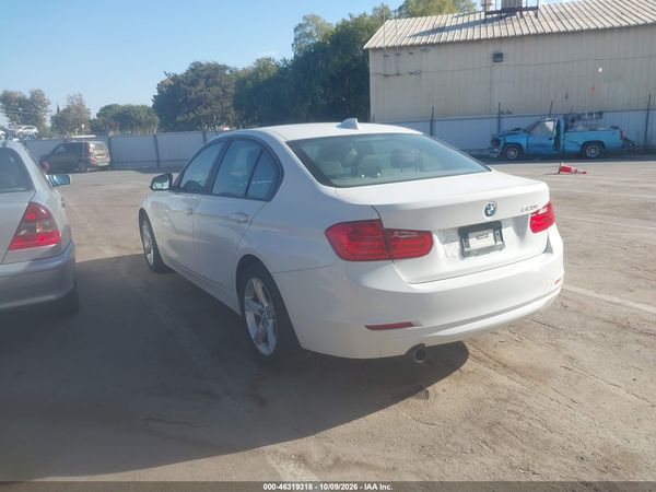 2013 BMW 320I SA — I3