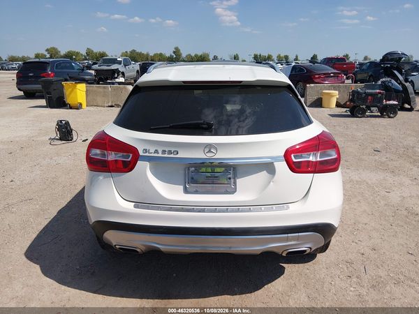 2016 MERCEDES-BENZ GLA 250 GLA250 — I119