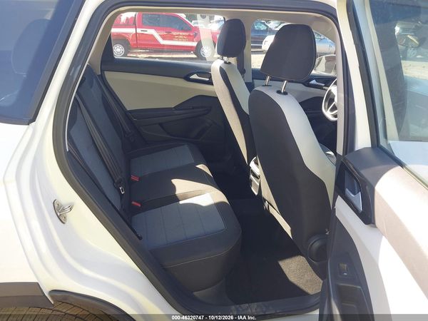 2025 VOLKSWAGEN TAOS 1.5T S — I8